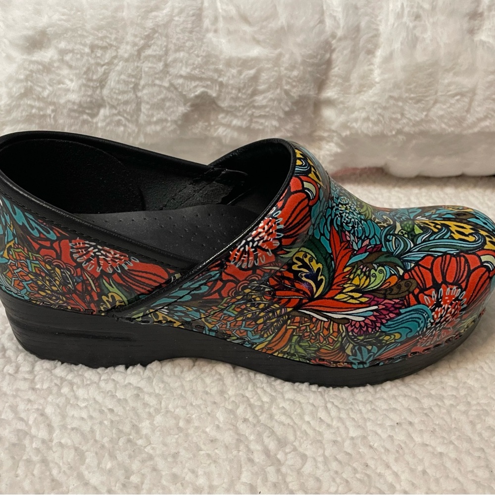 Dansko size 39